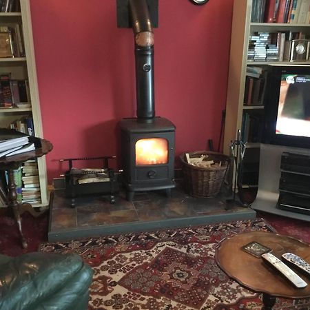 Lowri Cottage Hotel Shenstone Экстерьер фото